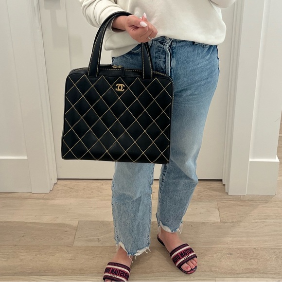 Chanel Black Leather Cream Wild Stitch Handbag - Picture 17 of 17